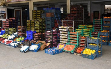 BELEDİYE UCUZ SEBZE MEYVE İÇİN TANZİM SATIŞ NOKTALARI AÇMAYI PLANLIYOR
