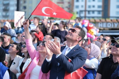 SOLO TÜRK GÖSTERİSİ BÜYÜLEDİ