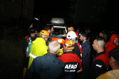 Giresun'da Sel ve Heyelan: 1 Ev Çöktü, Yollar Kapandı!