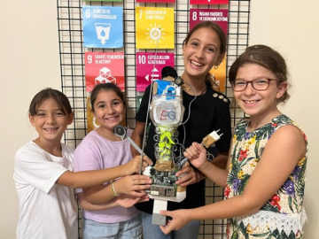 TEGV elektronik atıkları geri dönüşümle eğitime kazandırıyor