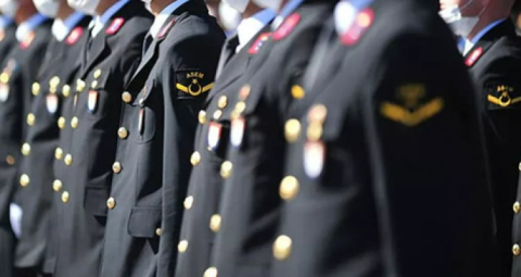 EMEKLİ VE HALEN GÖREVDE OLAN ASTSUBAYLAR, TAZMİNAT VE SOSYAL HAKLARDAKİ EŞİTSİZLİKLERE SON VERİLMESİNİ İSTİYOR!