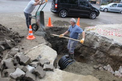 BELEDİYE SAHA ÇALIŞMALARINDA HIZ KESMİYOR