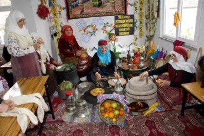 Kur'an kursu kursiyerleri Giresun kültürünü yaşatıyor