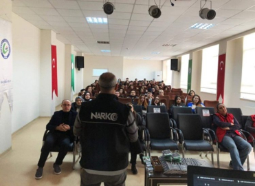 Giresun’da Öğrencilere Yönelik Bilgilendirme ve Eğitim Faaliyetleri Düzenlendi