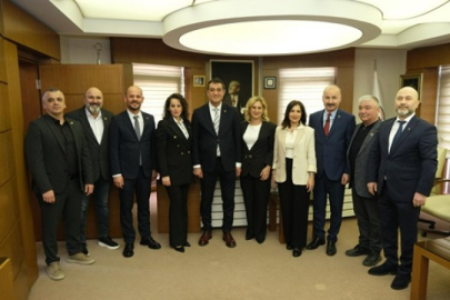 BELEDİYEDE BAYRAMLAŞMA YOĞUN BİR KATILIMLA GERÇEKLEŞTİ 