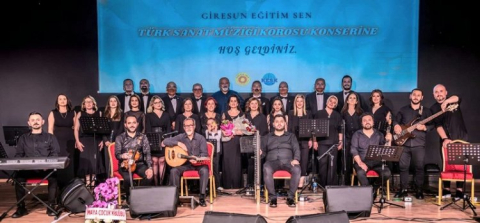 EĞİTİM SEN TSM KOROSU' NDAN HARİKA KONSER
