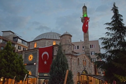 Camilerde salâlar okundu