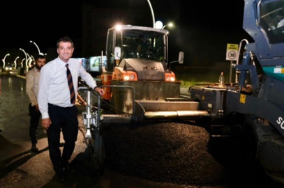 GECE GEÇ SAATLERE KADAR SÜREN ASFALT ÇALIŞMALARINI YERİNDE İNCELEDİ