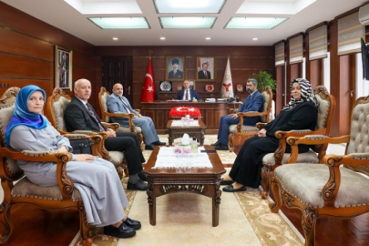 Serdengeçti, "Mevlid-i Nebi Haftası" münasebetiyle Müftülük heyetini kabul etti.