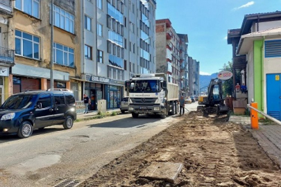 FATİH CADDESİ YENİLENİYOR