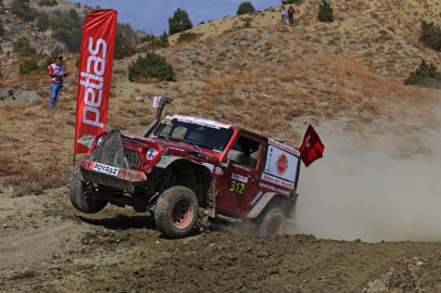 Vezirköprü'de Nefes Kesen Offroad Mücadelesi