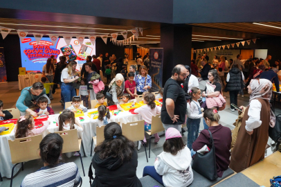 İstanbul'da 'Dünya Çocuk Günü' renkli etkinliklerle kutlandı