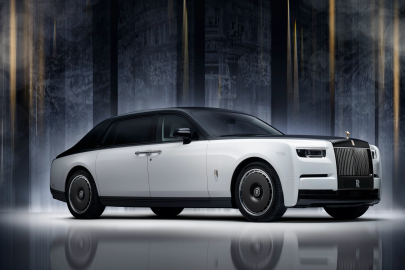 Rolls-Royce’dan 100 Yıllık Efsanesine Özel Koleksiyon 
