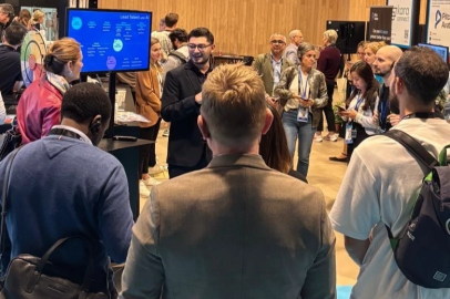  'Yapay Zeka Asistanı Selin' Paris’te Görücüye Çıktı