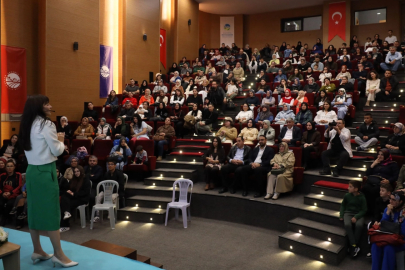 Çocuklarınıza pahalı hediyeler değil, sevgi verin