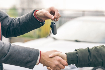 Ticaret'ten yetki belgesiz ikinci el ticarete 174 milyon TL ceza!