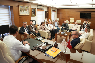 KÜÇÜK’TEN BAŞKAN FUAT KÖSE’YE NEZAKET ZİYARETİ