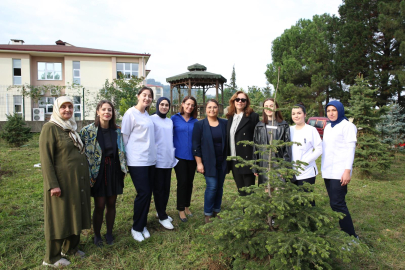 GÜKAM’dan “Bilim ve Öncü Türk Kadınları Fidanlığı” Etkinliği