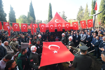 Balıkesir, şehit Uzman Çavuş Emre Sayın'ı son yolculuğuna uğurladı