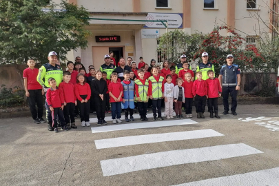 ZABITA MÜDÜRLÜĞÜ KIRSAL OKULLAR İÇİN DESTEKLERİNİ SÜRDÜRÜYOR