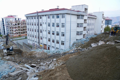 YOL GENİŞLETME VE TAŞ DUVAR İNŞASI