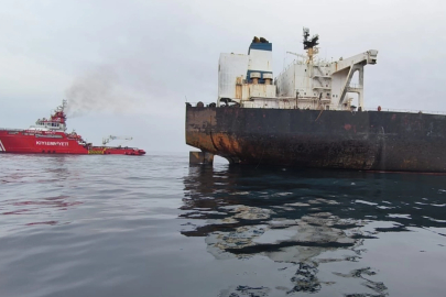 Karadeniz'de patlama yaşayan 'KAIROS'ta yangın söndürüldü...