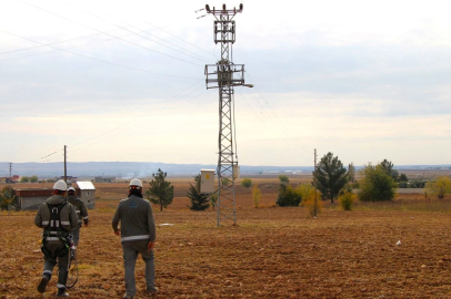 Şanlıurfa’da Kaçak Elektrik Denetimleri Sıklaştırıldı: Bir Haftada 2 bin 626 Abone Tespit Edildi 