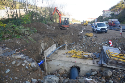 TEYYAREDÜZÜ MAHALLESİ’NDE ALTYAPI ÇALIŞMALARI DEVAM EDİYOR