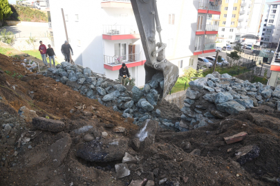 BELEDİYE EKİPLERİ ÇALIŞMALARI SON HIZ