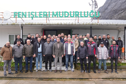 BAŞKAN KÖSE, FEN İŞLERİ PERSONELİYLE SABAH KAHVALTISI