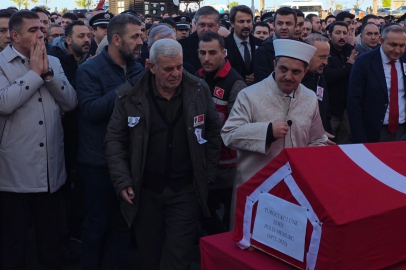 Şehit polis Turgut Külünk, memleketi Akçakoca'da son yolculuğuna uğurlandı