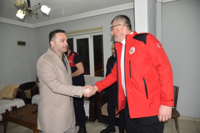 BAŞKAN HASBİ DEDE’DEN YENİ YILDA ANLAMLI ZİYARET: “MİNNETTARIZ”