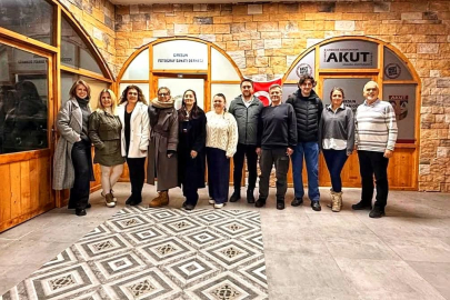 GİFOD’DA NESLİHAN ERZİNCAN ÖZGÜR BAŞKAN SEÇİLDİ