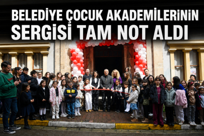 BELEDİYE ÇOCUK AKADEMİLERİNİN SERGİSİ TAM NOT ALDI