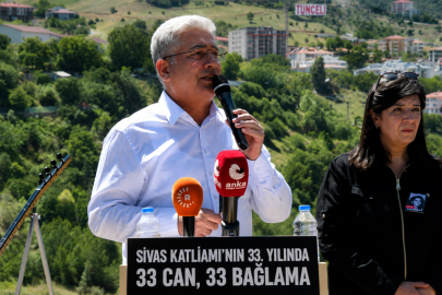 TUNCELİ’DE SİVAS KATLİAMI İÇİN “33 CAN, 33 BAĞLAMA” ANMASI