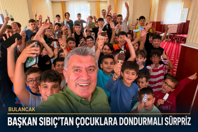 BAŞKAN SIBIÇ’TAN ÇOCUKLARA DONDURMALI SÜRPRİZ